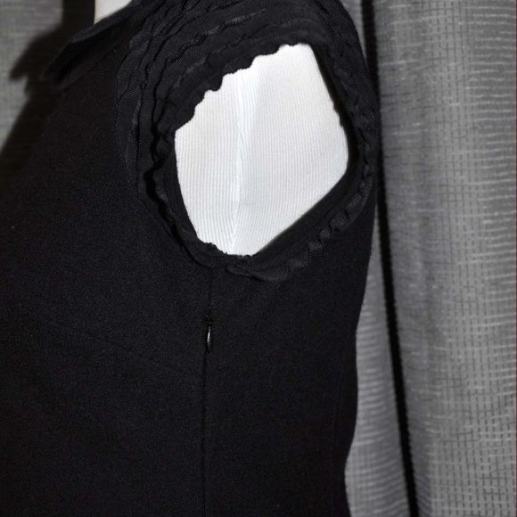 Vintage Ann Taylor Black Wool Sheath Dress (Little Black Dress) Size 0 - Picture 4 of 6